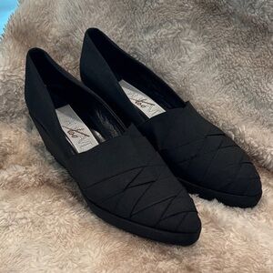 Joan & David Black Women's woven wedge